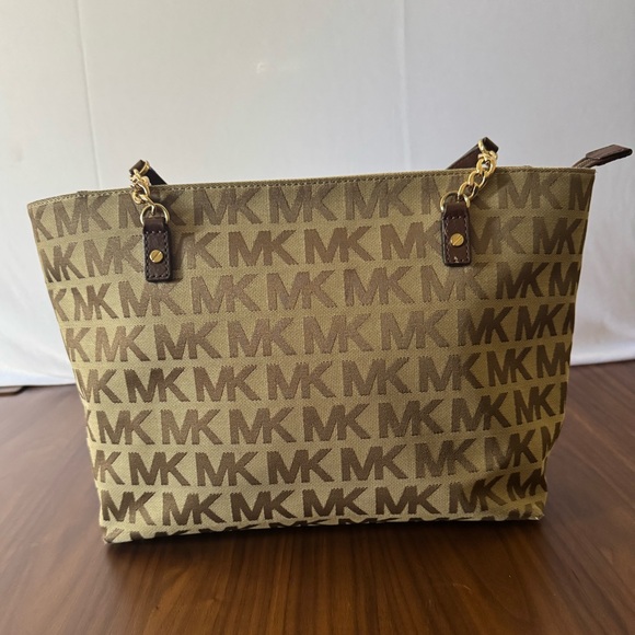 Michael Kors Jet Set Medium Brown - Picture 1 of 3